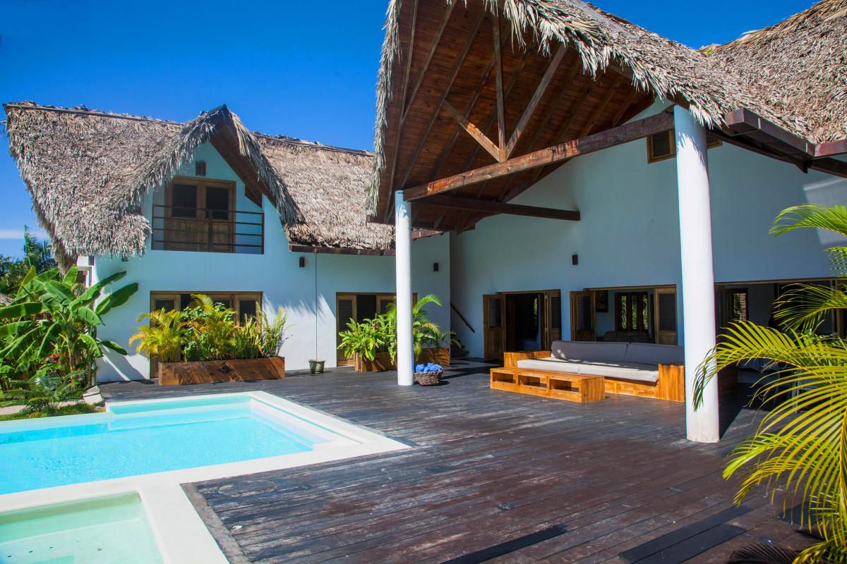 Location villa Las Terrenas - La piscine et la terrasse