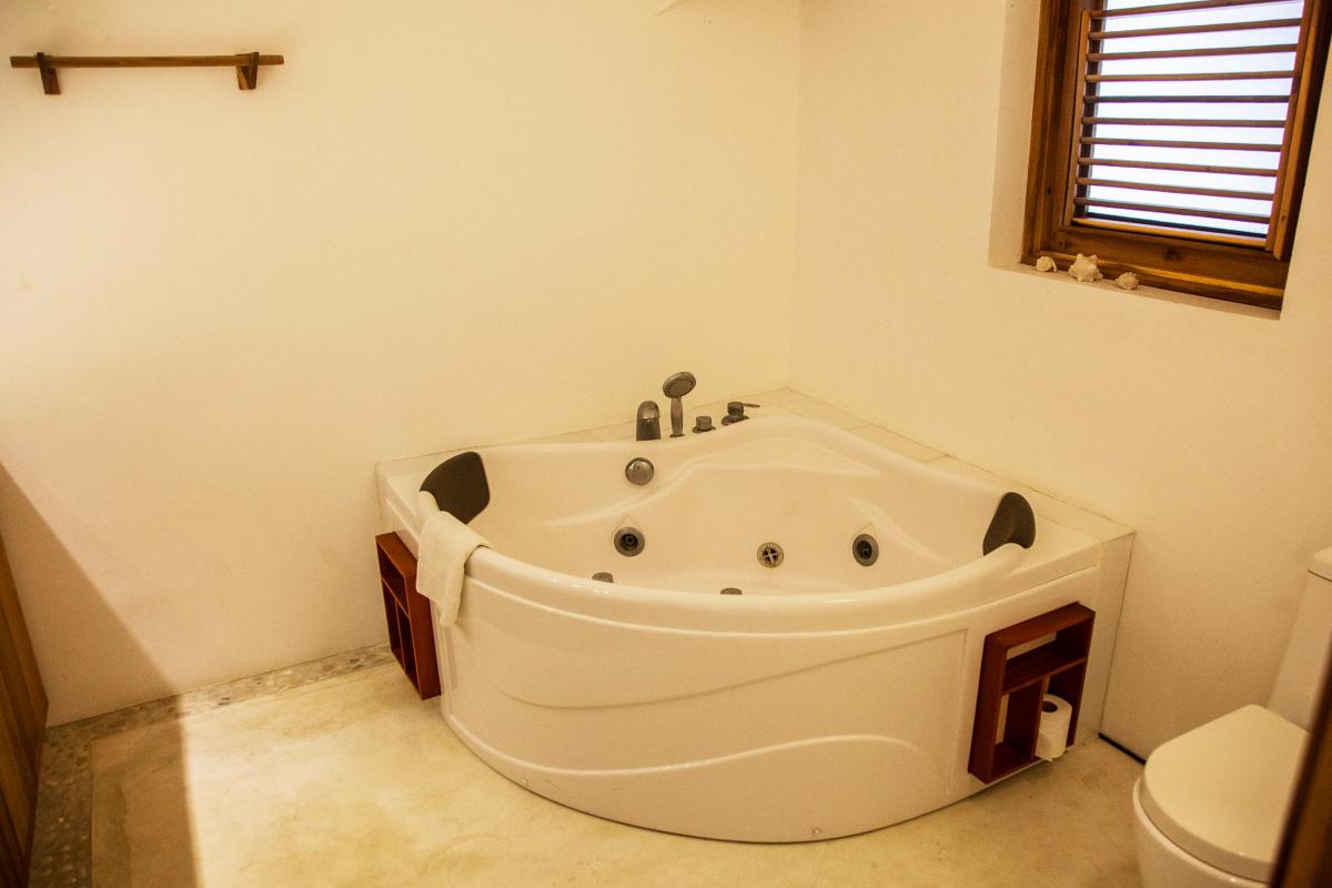 Location villa Las Terrenas - Le jacuzzi de la chambre 5