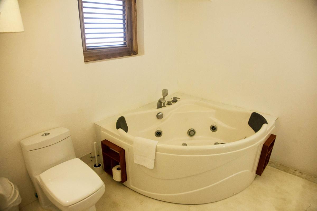 Location villa Las Terrenas - Le jacuzzi de la chambre 8