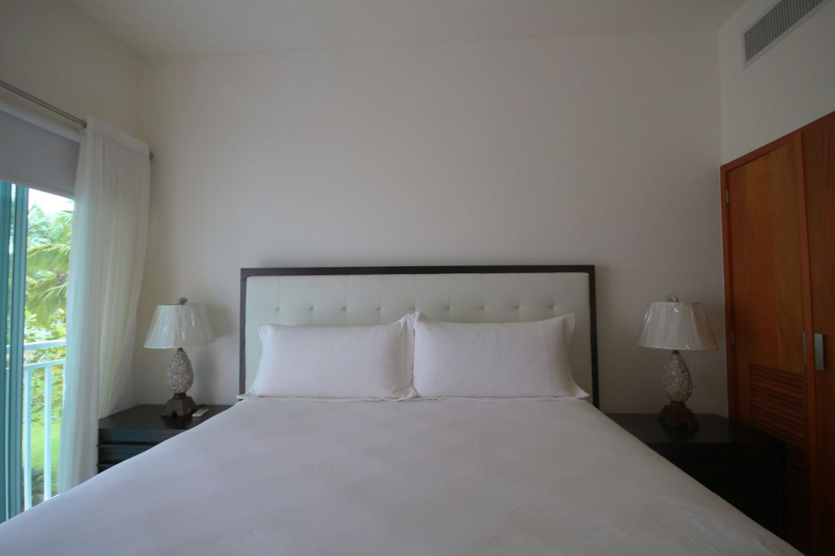  DOLT44 Beach Front Penthouse P2 202 ch1