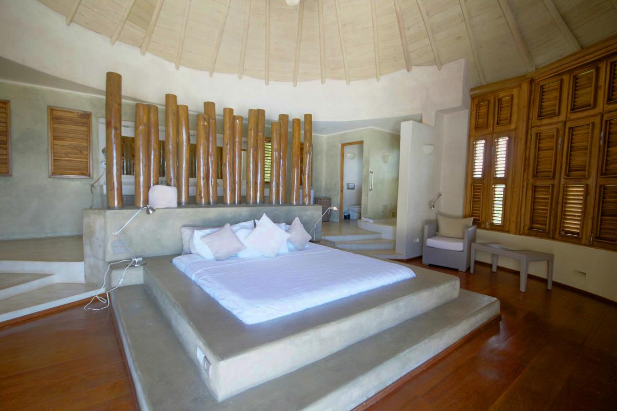 DOLT49 Villa luxe piscine et vue mer panoramique chambre principale étage