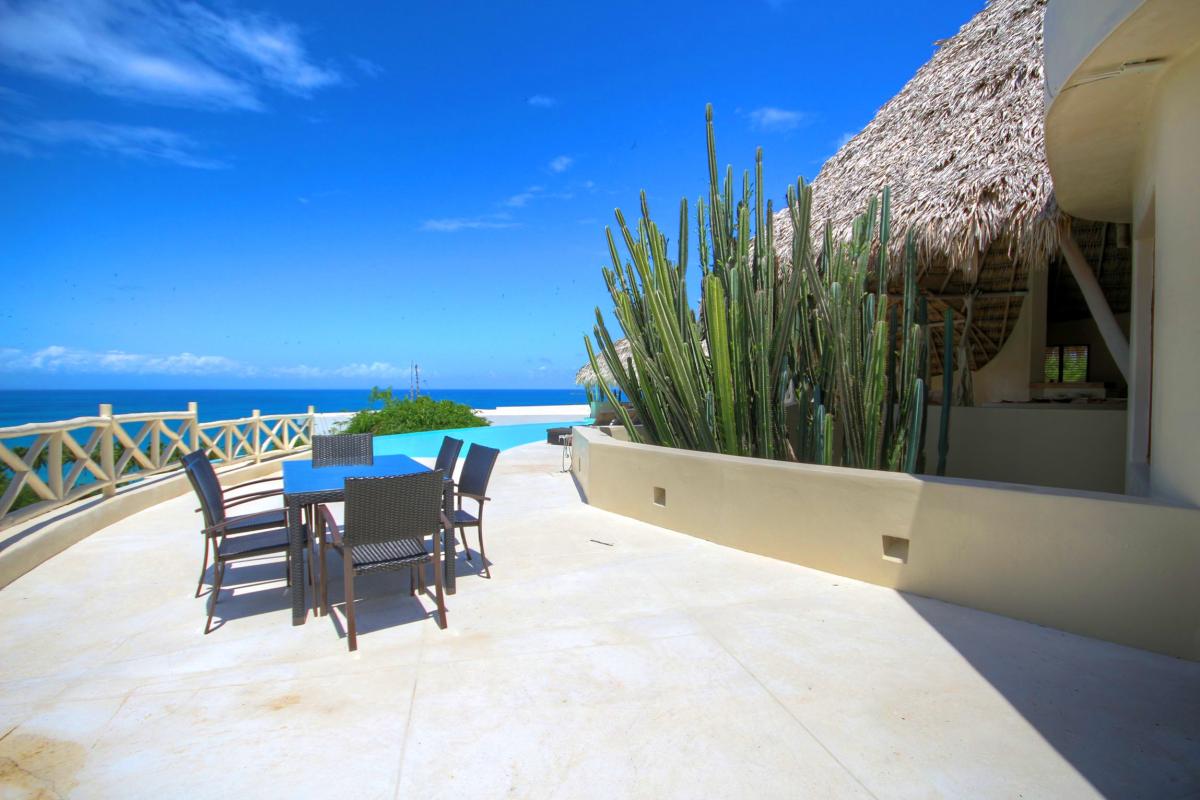 DOLT49 Villa luxe piscine et vue mer panoramique chambre principale étage