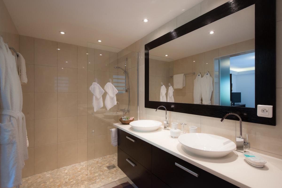 Location villa Flamands - La salle de douche de la chambre 2