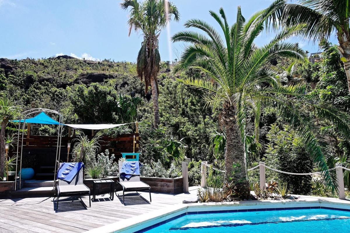 Location villa Lorient - La terrasse de la piscine