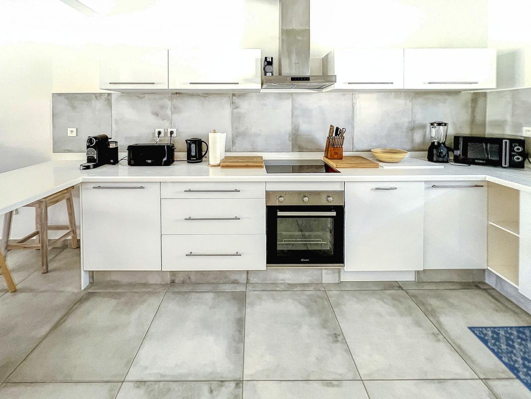 A louer villa 8 personnes Orient Bay Saint Martin-cuisine-11