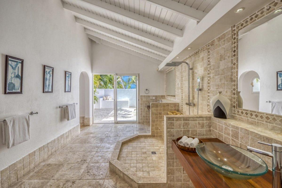A louer villa Saint Martin Terres Basses - Villa 3 chambres 6 personnes - Vue Baie Longue - A proximité de Baie aux Prunes - Piscine et Vue Mer