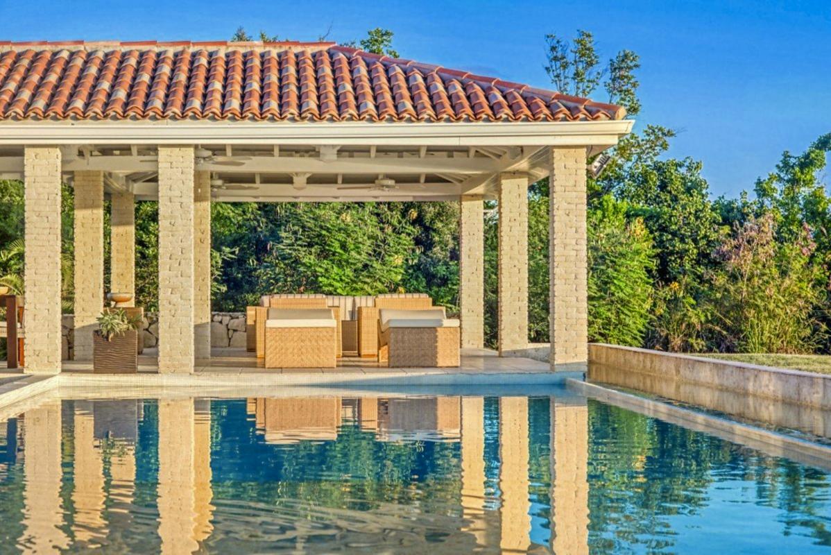 A louer villa Saint Martin Terres Basses - Villa 3 chambres 6 personnes - Vue Baie Longue - A proximité de Baie aux Prunes - Piscine et Vue Mer