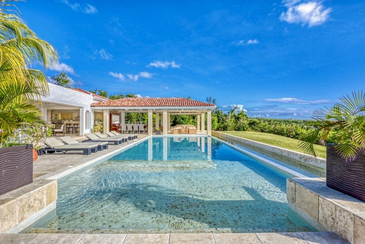 A louer villa Saint Martin Terres Basses - Villa 3 chambres 6 personnes - Vue Baie Longue - A proximité de Baie aux Prunes - Piscine et Vue Mer