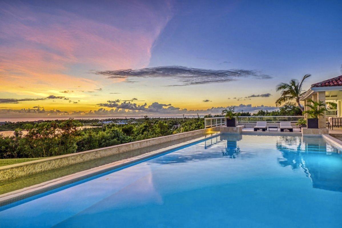 A louer villa Saint Martin Terres Basses - Villa 3 chambres 6 personnes - Vue Baie Longue - A proximité de Baie aux Prunes - Piscine et Vue Mer