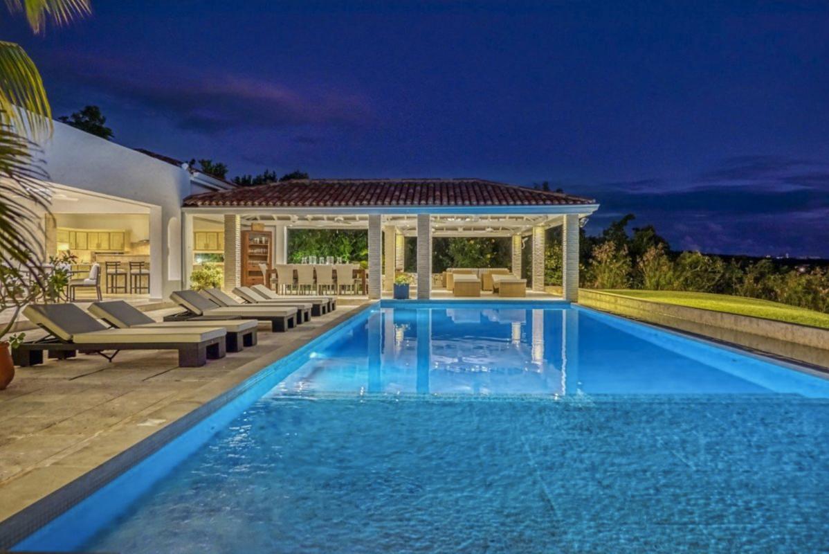 A louer villa Saint Martin Terres Basses - Villa 3 chambres 6 personnes - Vue Baie Longue - A proximité de Baie aux Prunes - Piscine et Vue Mer