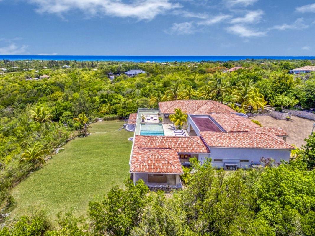 A louer villa Saint Martin Terres Basses - Villa 3 chambres 6 personnes - Vue Baie Longue - A proximité de Baie aux Prunes - Piscine et Vue Mer