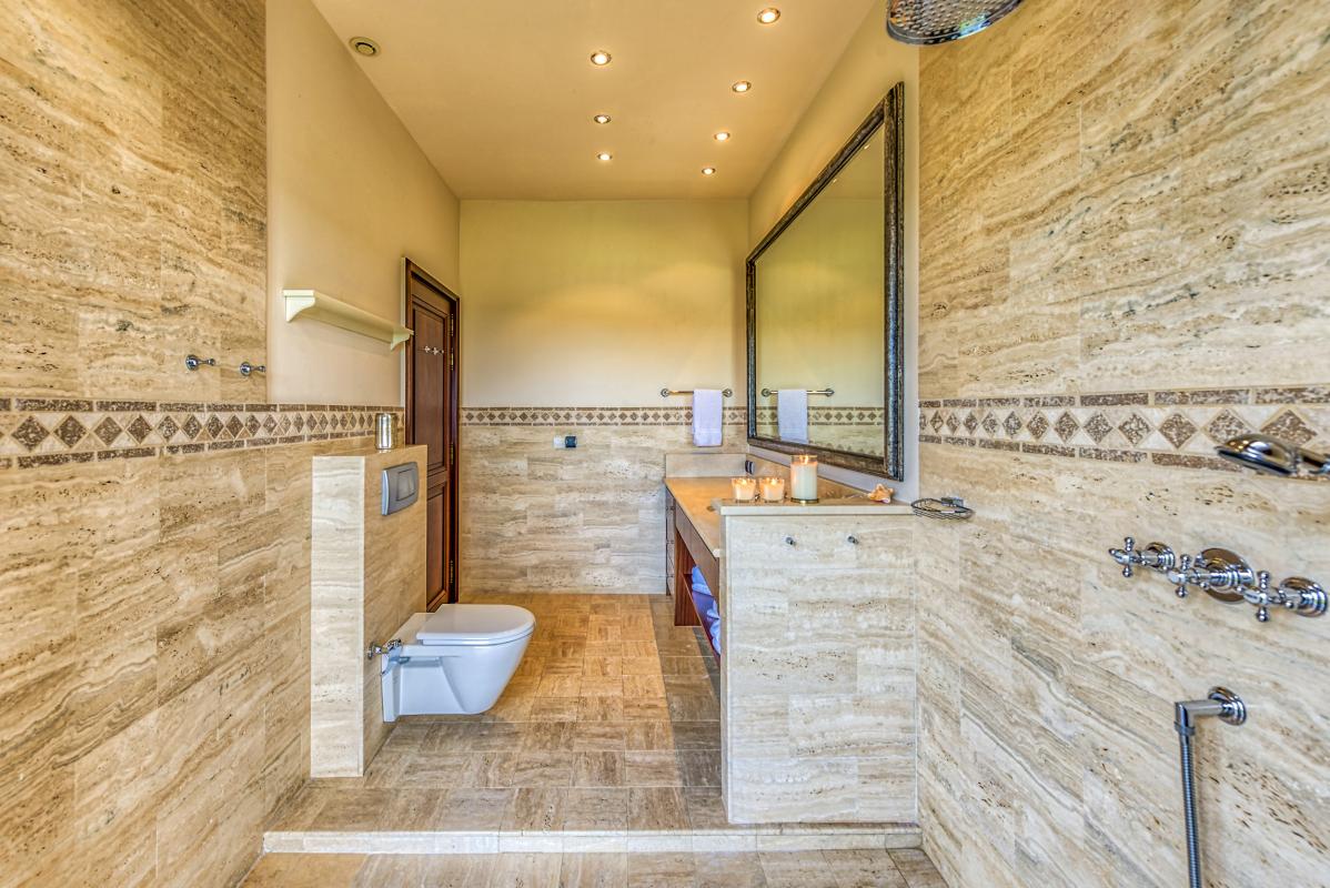 A louer villa 5 chambres Terres Basses Saint Martin_ Salle d'eau